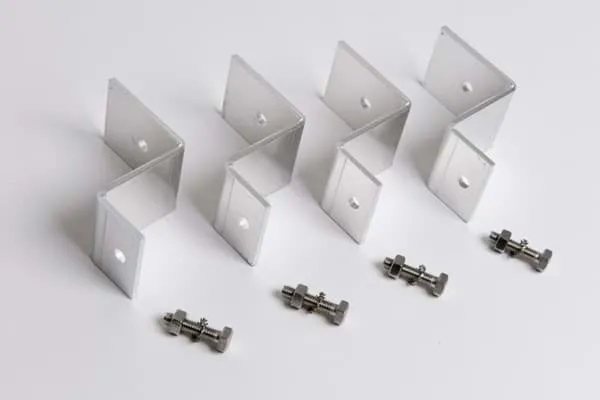 Aluminium_Z_beugels_voor_montage_van_zonnepaneel_4_stuks