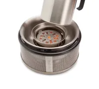 Cobb_Waterketel_op_premier_met_zicht_op_briketten