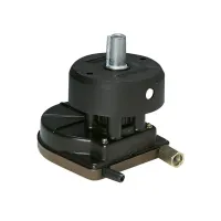 Ultraflex_T67_stuurhuis_tot_maximaal_55pk_met_zwarte_afdekkap